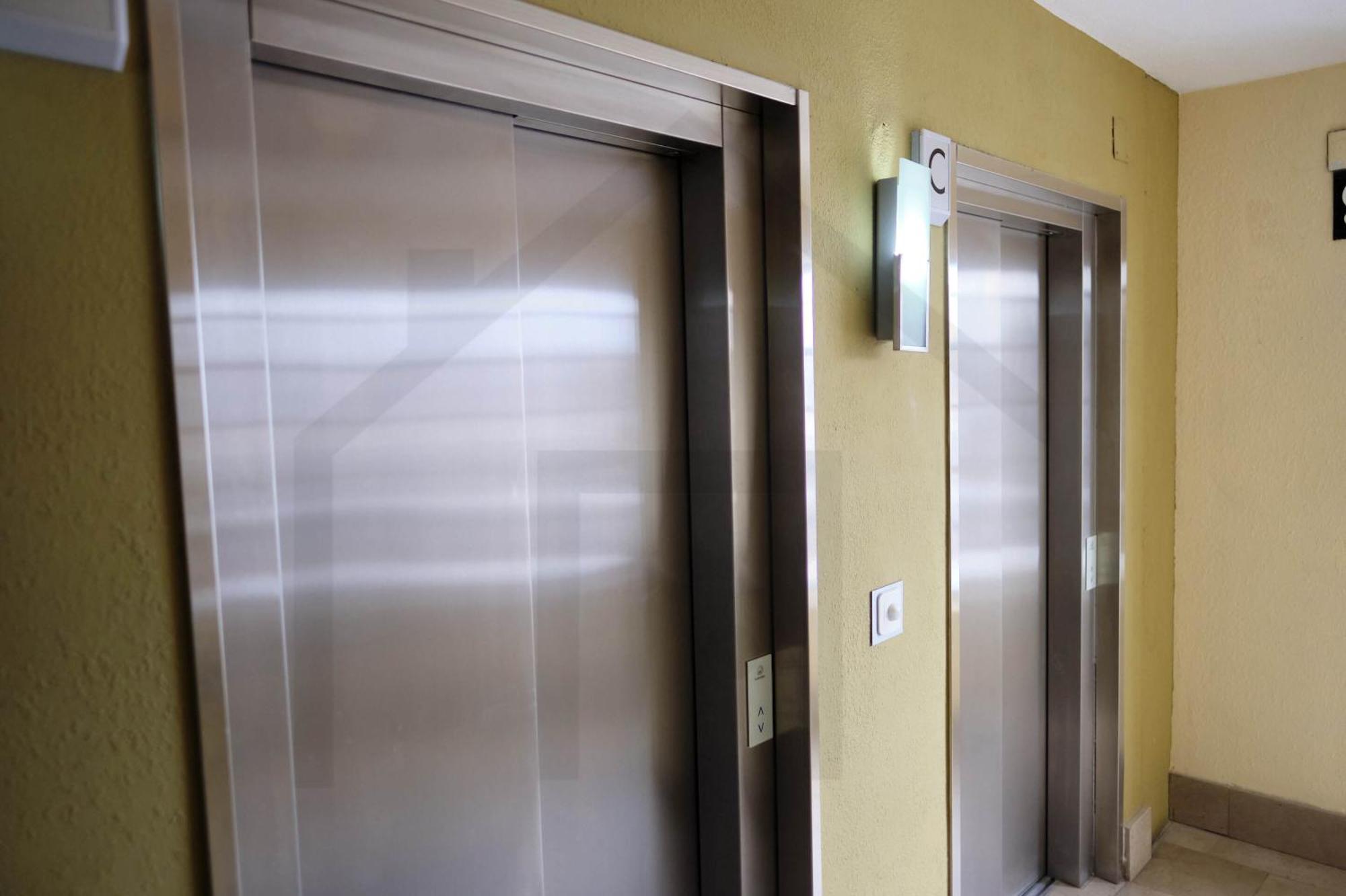 Campoamor Centro - Coqueto Apartamento Con Wifi. Oviedo Bagian luar foto