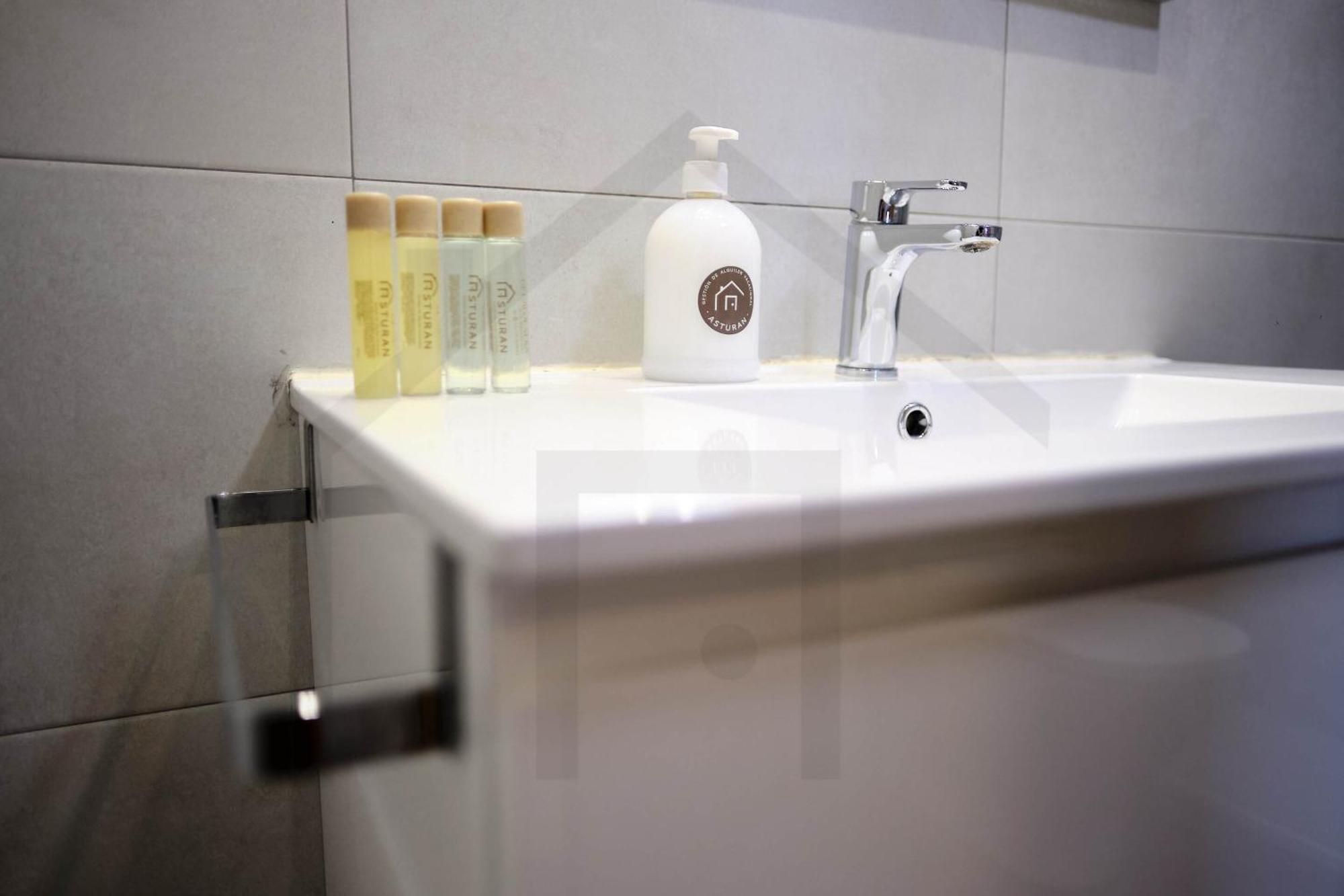 Campoamor Centro - Coqueto Apartamento Con Wifi. Oviedo Bagian luar foto